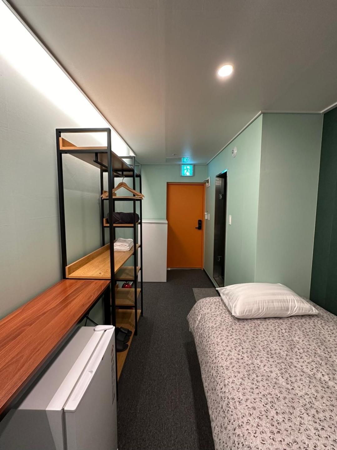 R Guesthouse Jongmyo Сеул Экстерьер фото