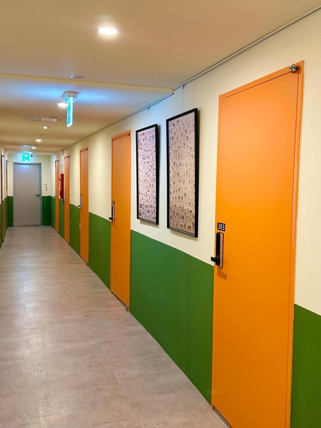 R Guesthouse Jongmyo Сеул Экстерьер фото