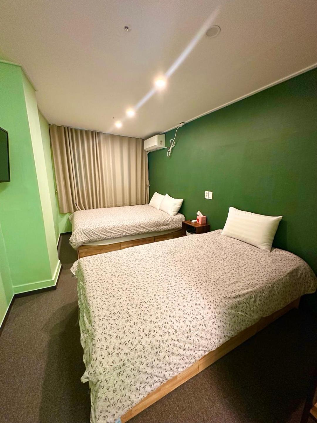 R Guesthouse Jongmyo Сеул Экстерьер фото