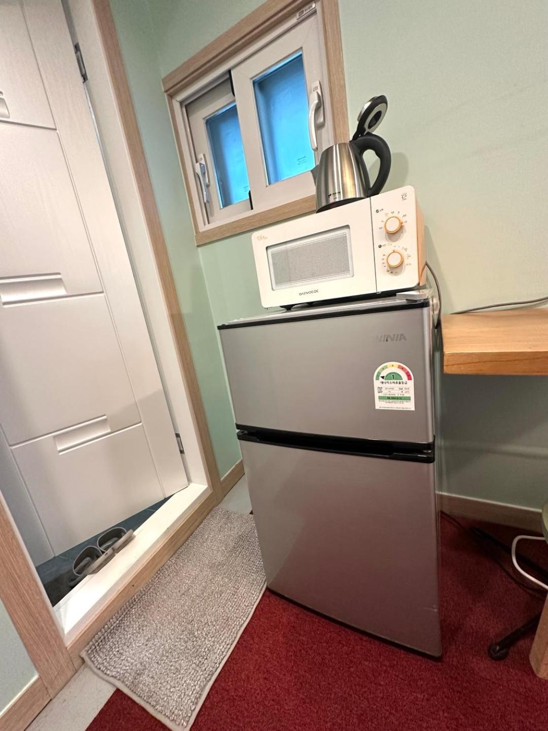 R Guesthouse Jongmyo Сеул Экстерьер фото