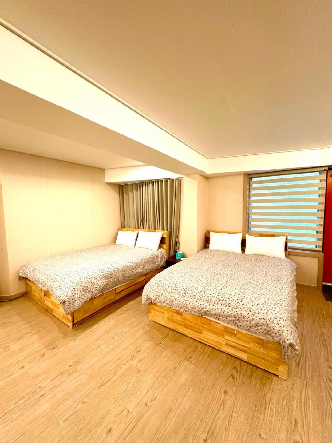 R Guesthouse Jongmyo Сеул Экстерьер фото