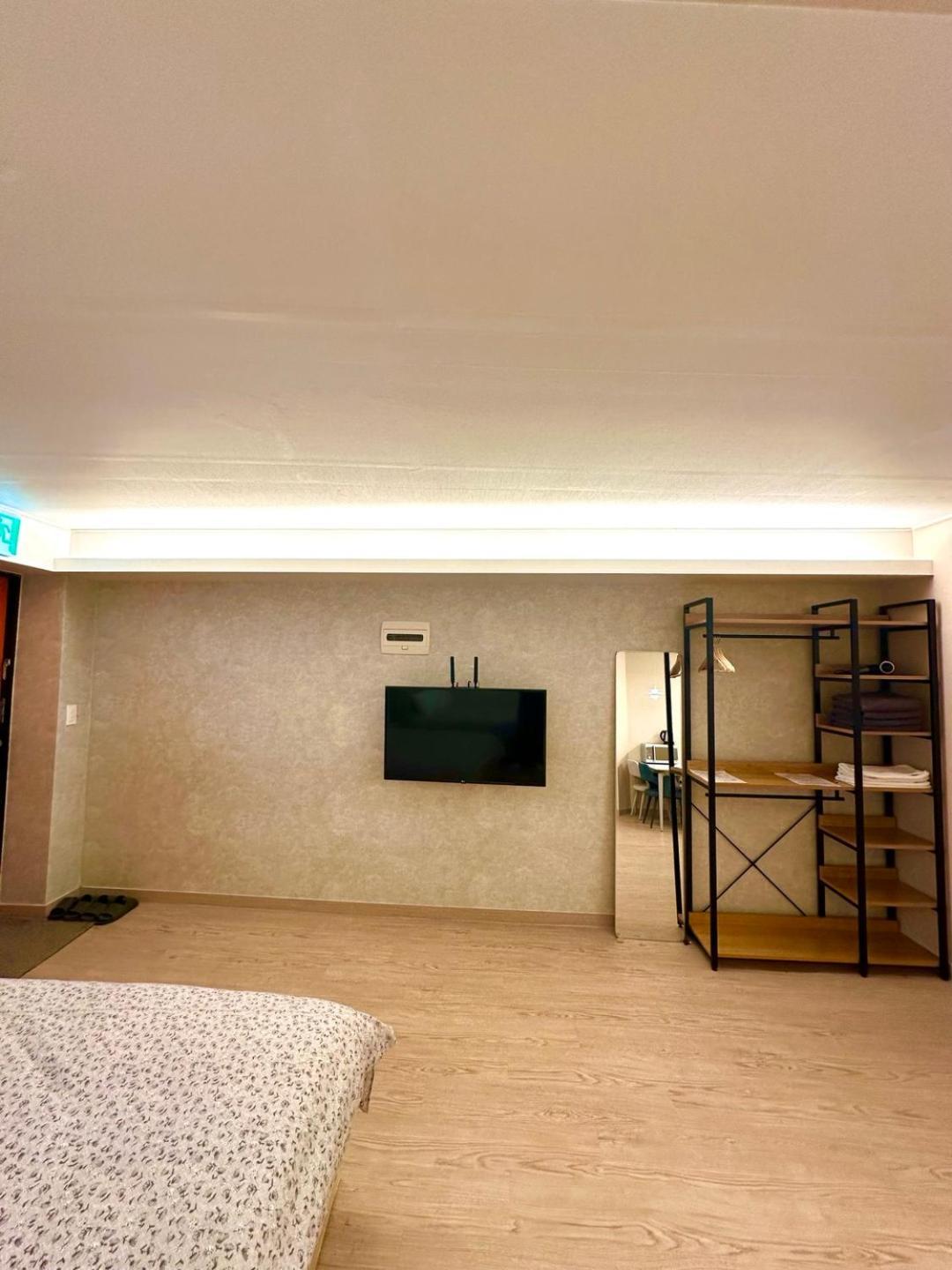 R Guesthouse Jongmyo Сеул Экстерьер фото