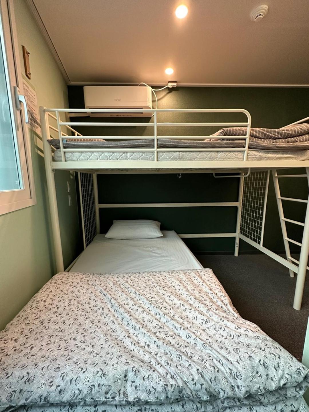R Guesthouse Jongmyo Сеул Экстерьер фото